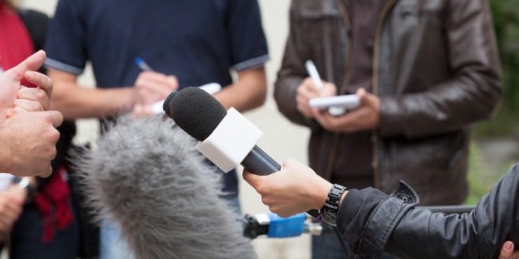 media-interview-journalist